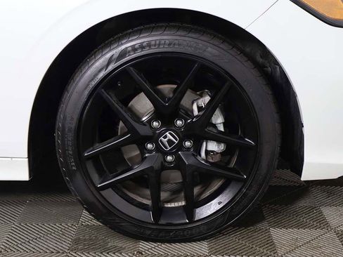 Used 2025 Honda Civic Sport image 17