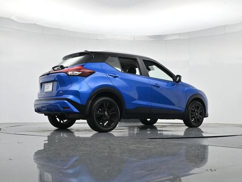 Used 2023 Nissan Kicks SV FWD image 31