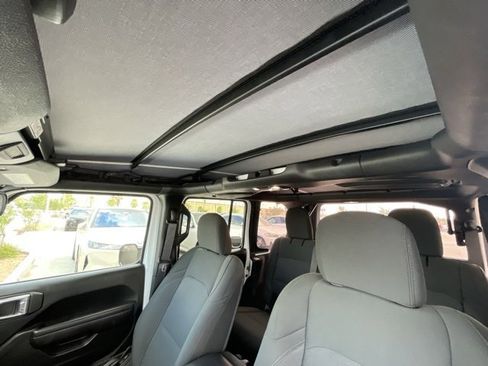 Used 2021 Jeep Wrangler Unlimited Sport S image 20