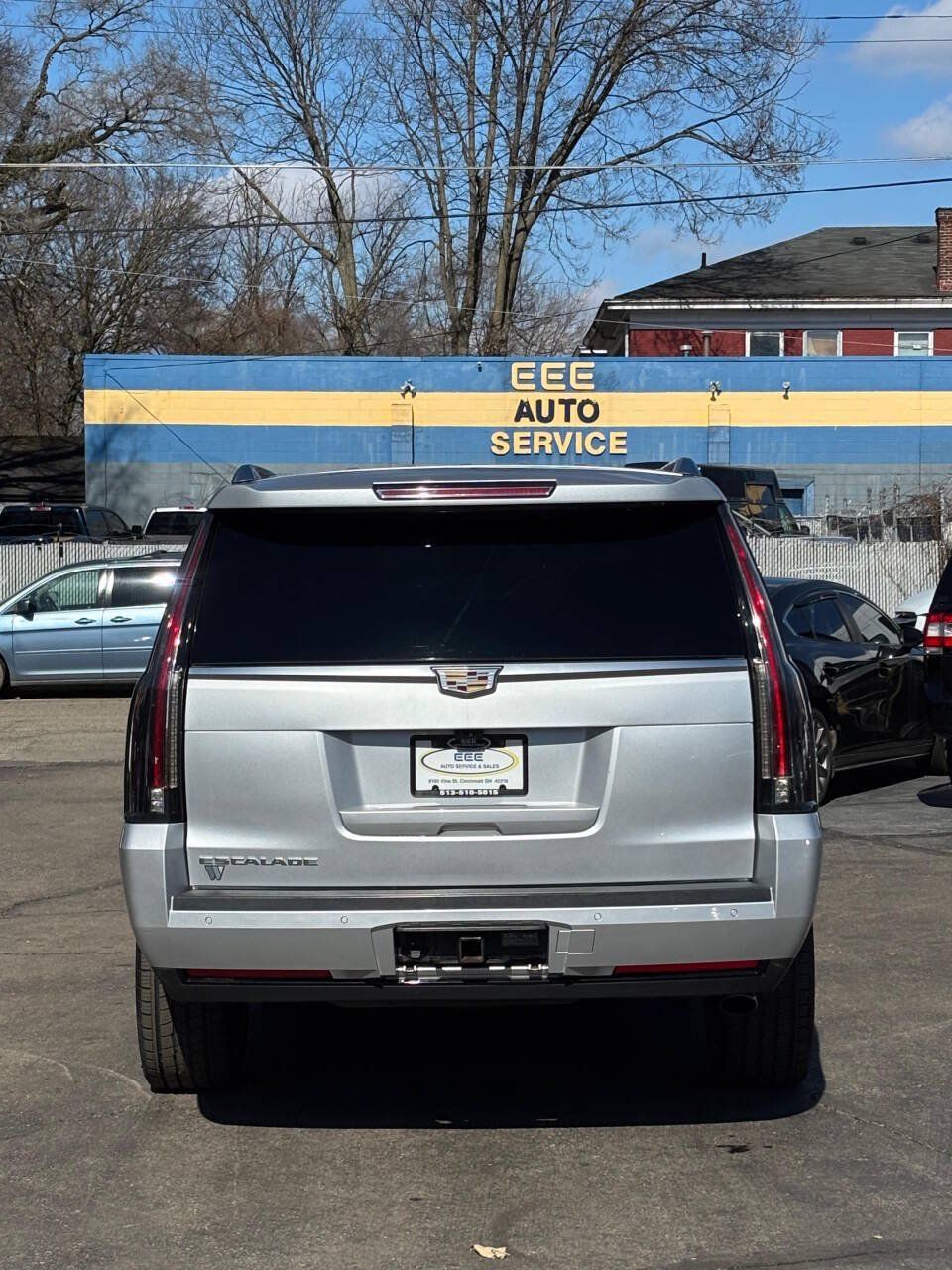 Used 2019 Cadillac Escalade ESV Luxury w/ LPO, Radiant Package AWD/4WD image 7