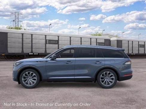 New 2026 Lincoln Aviator Reserve AWD/4WD image 3