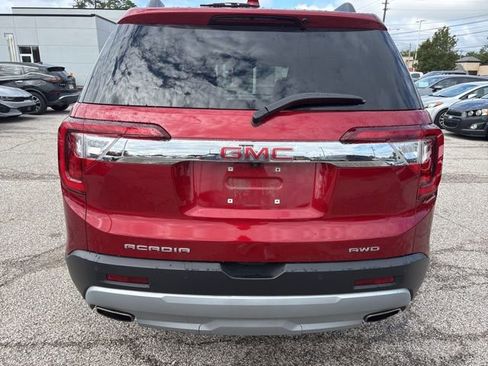 Used 2023 GMC Acadia SLE w/ Driver Convenience Package image 6