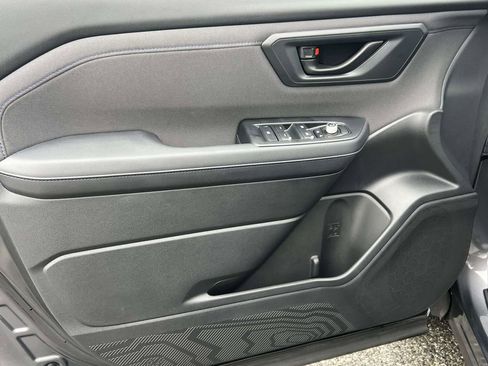 Certified 2025 Subaru Forester Premium image 28