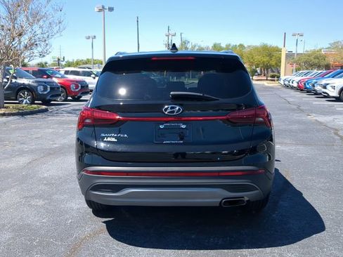 Used 2023 Hyundai Santa Fe SE FWD image 7