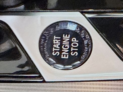 Used 2022 BMW X5 xDrive40i w/ Executive Package image 21