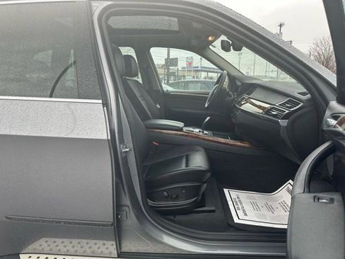Used 2012 BMW X5 xDrive50i image 18