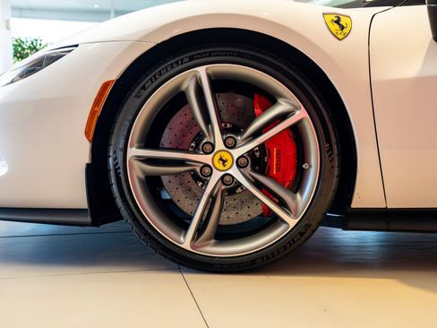 Used 2022 Ferrari 296 GTB RWD image 3