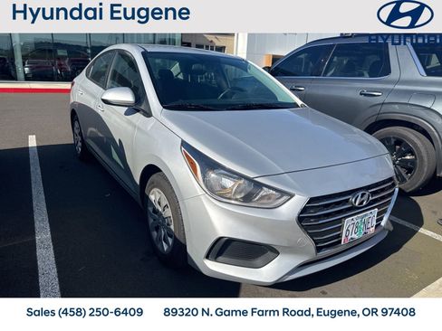 Used 2022 Hyundai Accent SE image 7