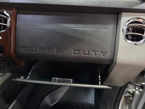 Used 2015 Ford F250 Lariat w/ Lariat Ultimate Package image 43