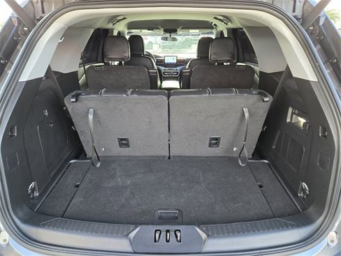 Used 2023 Ford Explorer XLT w/ Equipment Group 202A image 19
