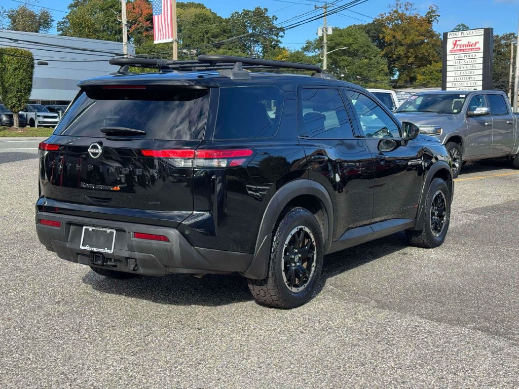 Used 2024 Nissan Pathfinder Rock Creek AWD/4WD image 10