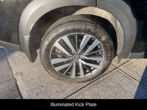 Used 2022 Nissan Pathfinder Platinum w/ Lighting Package (N92) image 14