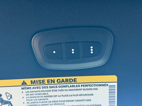 New 2026 Chrysler Pacifica Select image 30