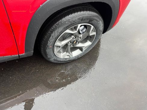 New 2026 Chevrolet Trax LT w/ LT Convenience Package image 30