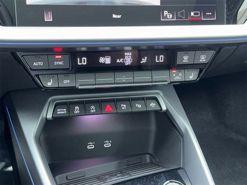 Used 2025 Audi A3 2.0T Premium image 30