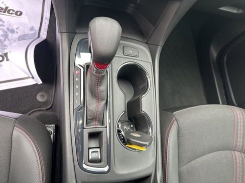 Used 2023 Chevrolet Equinox RS image 19