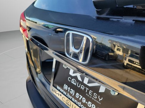 Used 2021 Honda HR-V EX-L image 30
