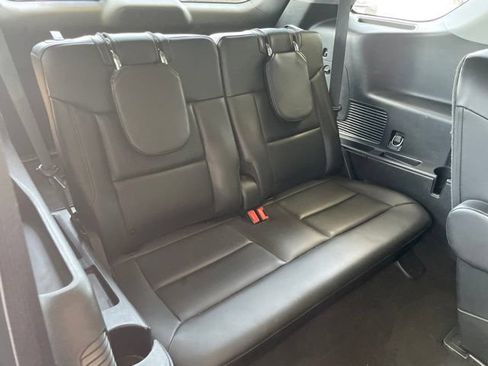 Used 2022 Ford Explorer XLT w/ Equipment Group 202A AWD/4WD image 51