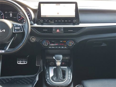 Used 2023 Kia Forte GT-Line w/ GT-Line Premium Package image 16