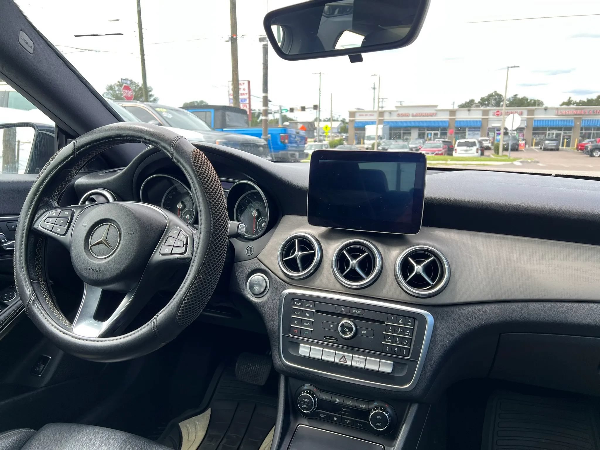 Used 2017 Mercedes-Benz CLA 250 image 13