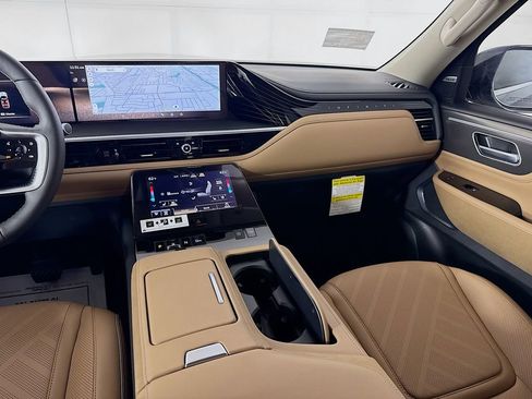 New 2026 INFINITI QX80 Luxe w/ Cargo Package image 28