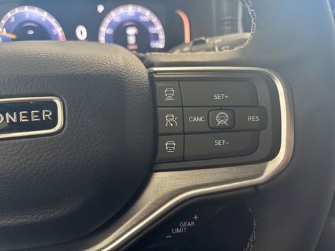 New 2026 Jeep Grand Wagoneer L Limited AWD/4WD image 36