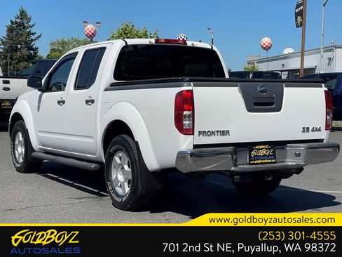 Used 2007 Nissan Frontier SE w/ SE Value Truck Pkg AWD/4WD image 6