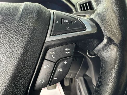Used 2015 Ford Edge SEL FWD image 16