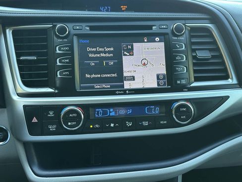 Used 2015 Toyota Highlander XLE FWD image 33
