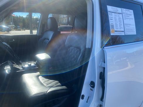 Used 2024 Nissan Armada Platinum w/ Captain's Chairs Package image 13