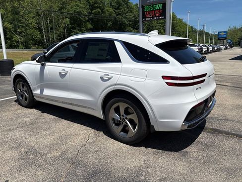 New 2026 Genesis GV70 2.5T AWD/4WD image 3