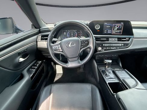Used 2022 Lexus ES 350 w/ Premium Package FWD image 10