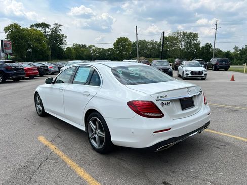 Used 2017 Mercedes-Benz E 300 4MATIC image 7