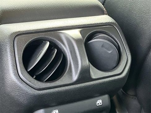 Used 2021 Jeep Wrangler Unlimited Rubicon image 17