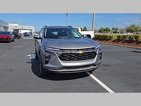 New 2026 Chevrolet Trax LT w/ Driver Confidence Package image 23