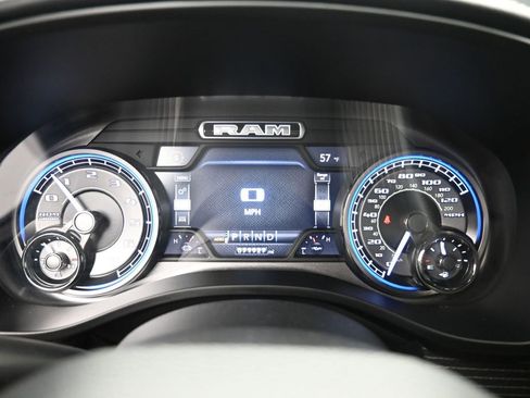 Used 2020 RAM 1500 Limited w/ Body Color Bumper Group image 10