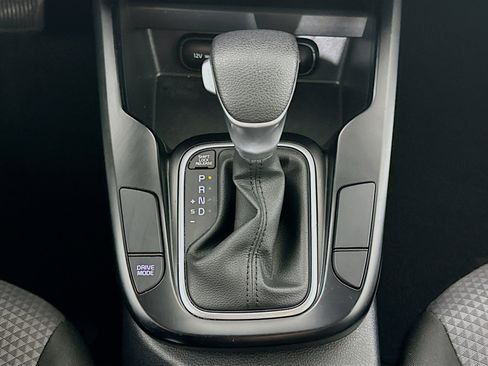 Used 2025 Kia Soul LX w/ LX Technology Package image 25