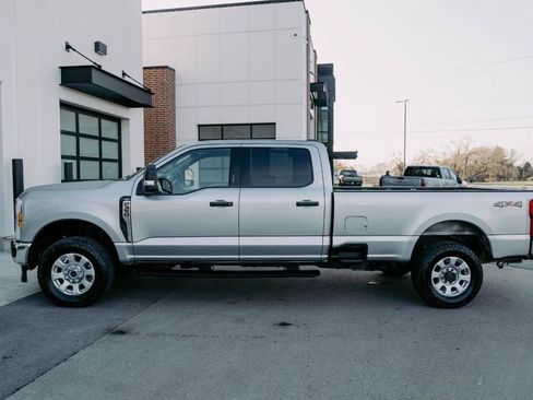 Used 2024 Ford F350 XLT image 2