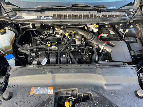 Used 2022 Ford Edge Titanium image 36