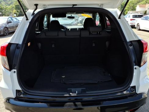 Used 2021 Honda HR-V Sport image 12