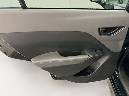 Used 2024 Subaru Crosstrek 2.0i Premium image 27