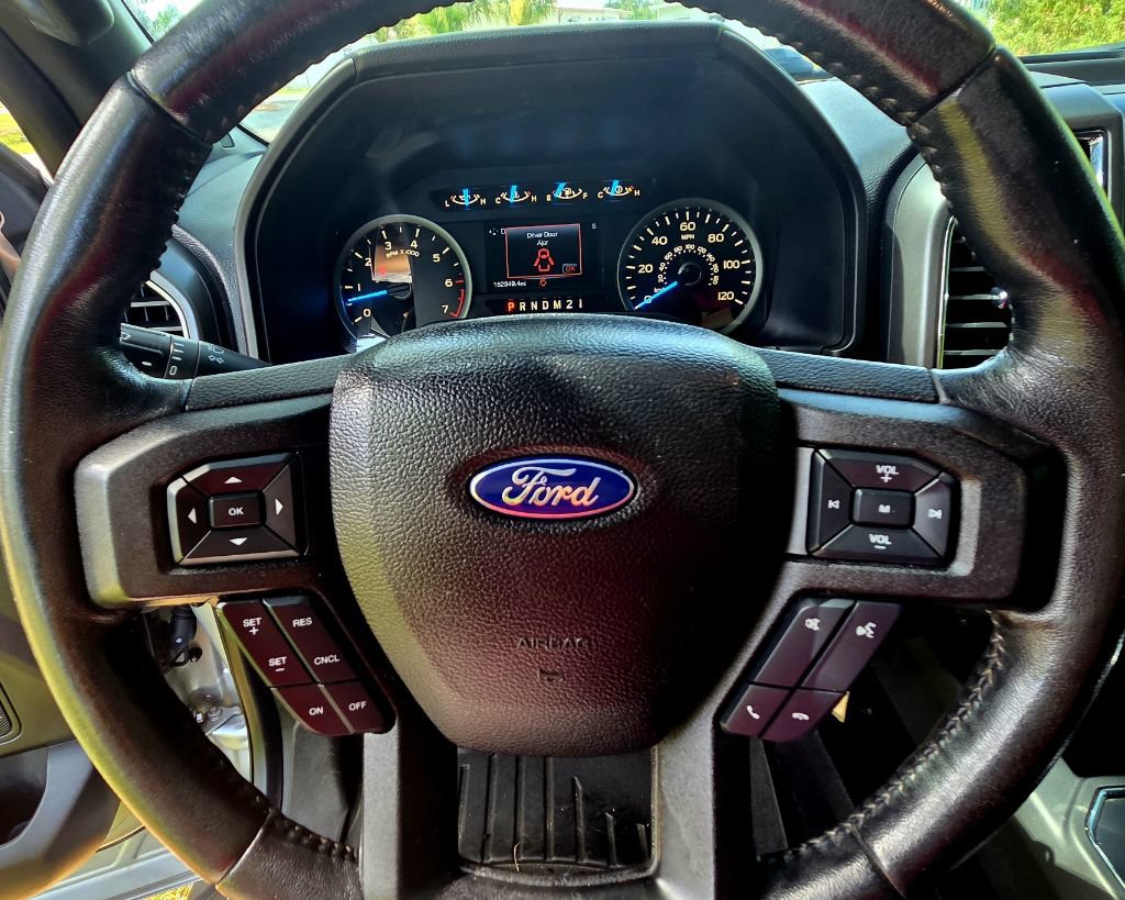 Used 2017 Ford F150 XLT w/ Equipment Group 302A Luxury RWD image 9