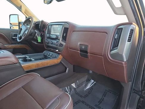 Used 2016 Chevrolet Silverado 2500 High Country image 19