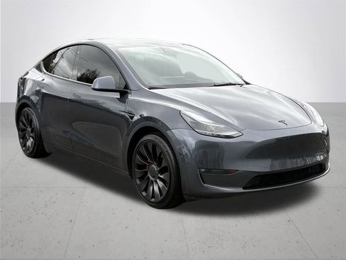 Used 2022 Tesla Model Y Performance image 4
