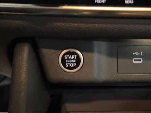 Used 2021 Nissan Rogue SV image 31