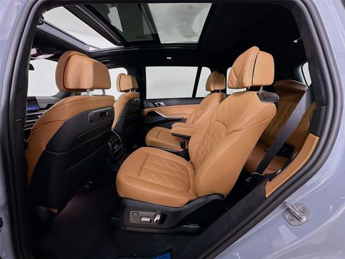 New 2026 BMW X7 xDrive40i w/ M Sport Package image 26