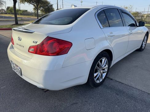 Used 2009 INFINITI G37 Journey w/ Premium Pkg image 7