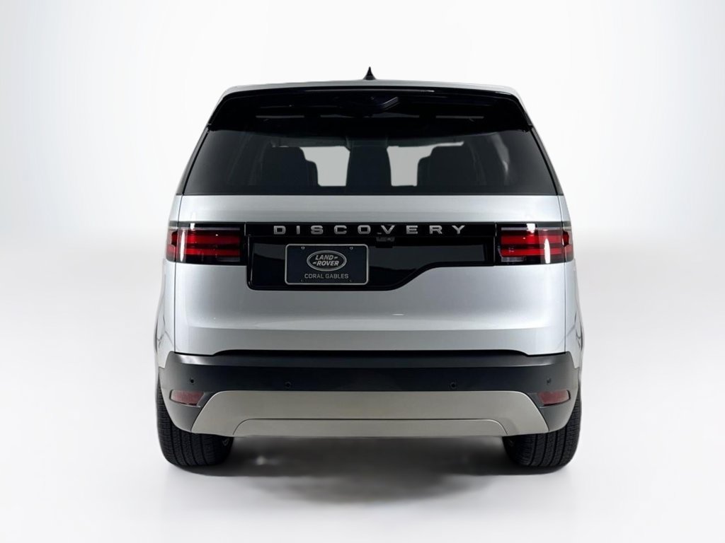 Used 2024 Land Rover Discovery S AWD/4WD image 4