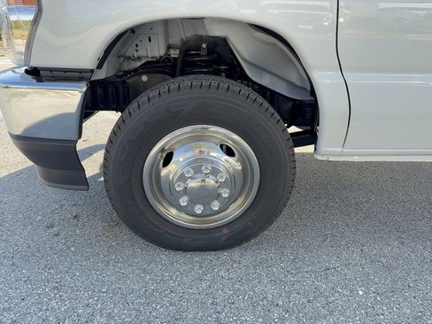 New 2026 Ford E-350 and Econoline 350 Super Duty w/ Power Equipment Group image 21