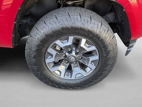 Used 2022 Toyota Tacoma SR image 23